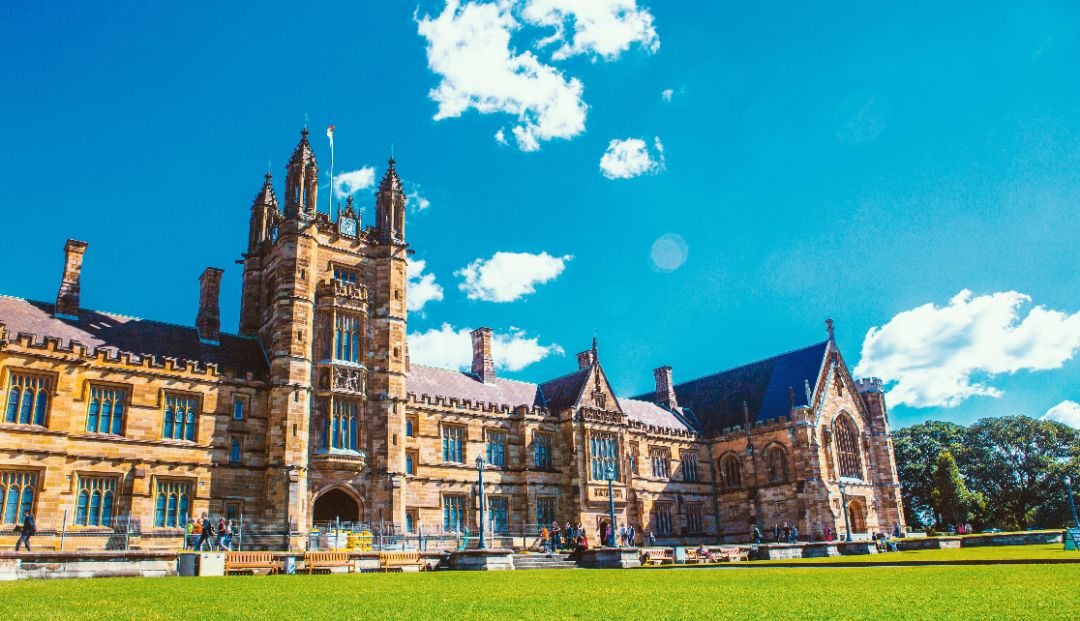 合一美高录取喜报88| 喜获澳洲最古老最优秀的大学之悉尼大学offer_吴