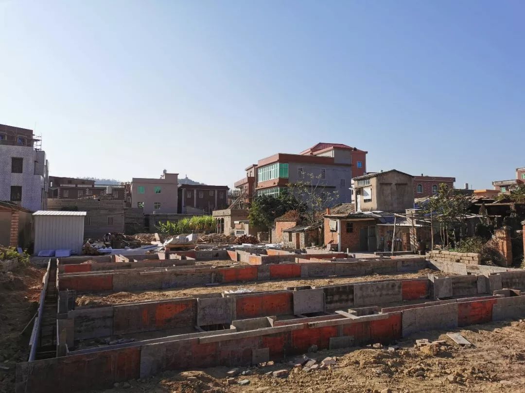 水头这个村要建新祖厝美化村容,村民捐地拆房,一下腾出近2000平!