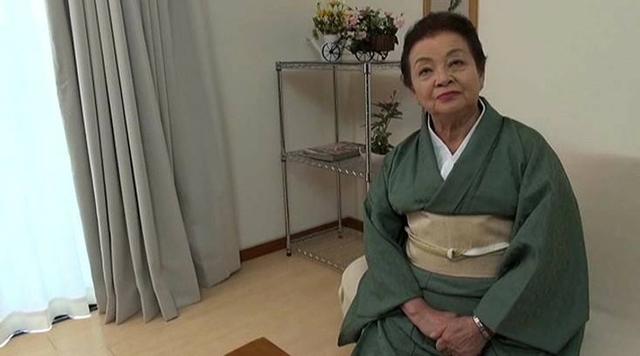日本84岁老奶奶下海拍片自爆迎来人生第三春