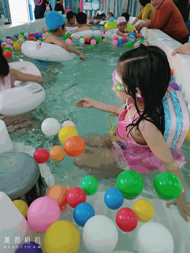 然后再洗个澡宝贝们在这里可以开开心心玩水嬉戏游泳好处多多增加