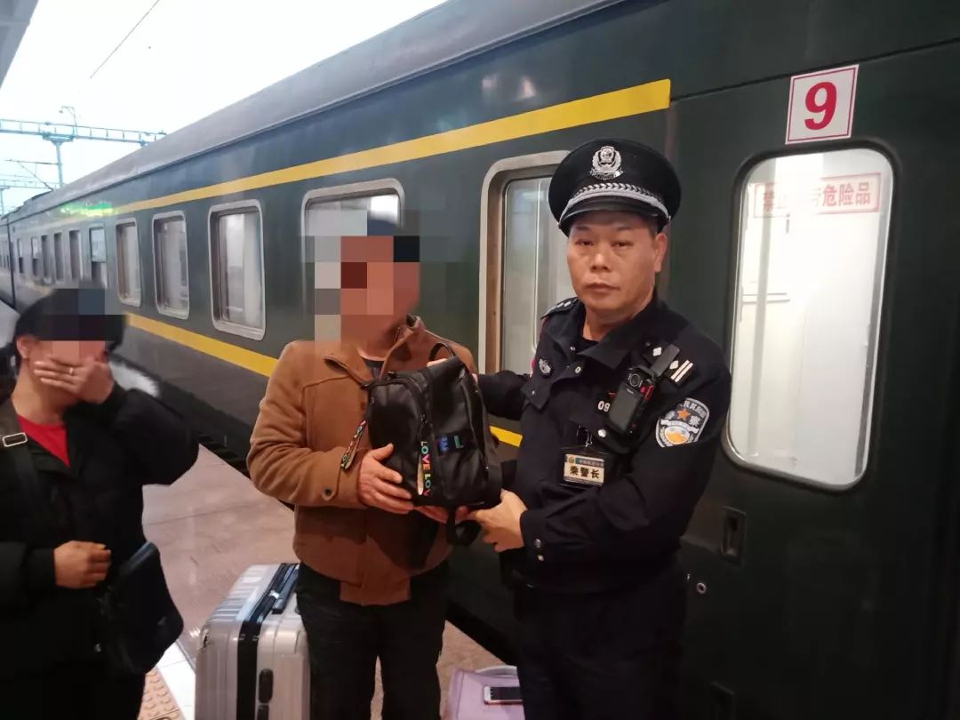 2020年1月13日下午16时左右,在上海南开往深圳的t101次列车上值乘的