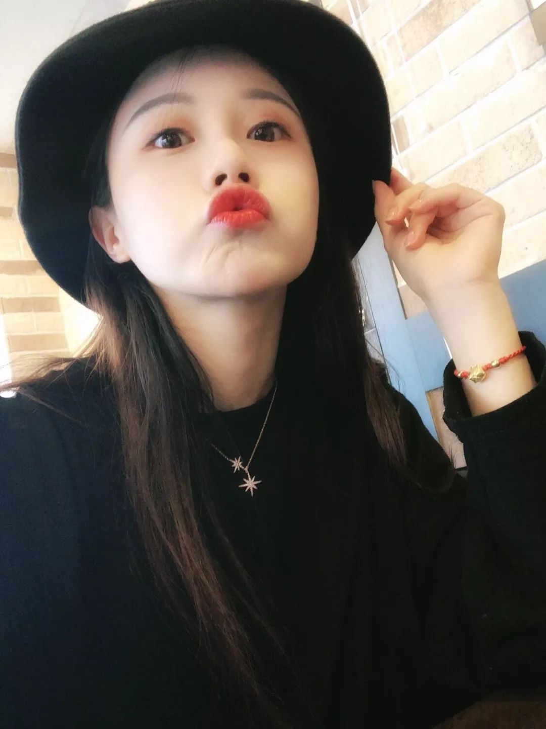 谁是"时尚潜力股"?_kiki