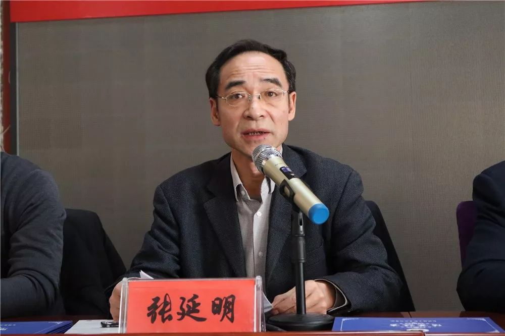 了总结,学员代表吴卫青作了培训心得发言,政府副区长武志强作了讲话