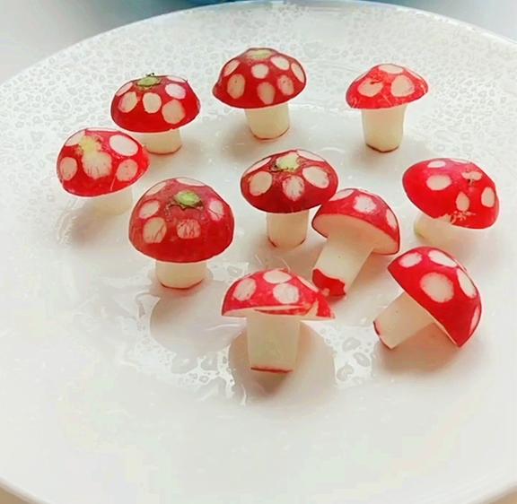 教你花式家庭摆盘,给年夜饭加100分,简单步骤一看就会!_黄瓜