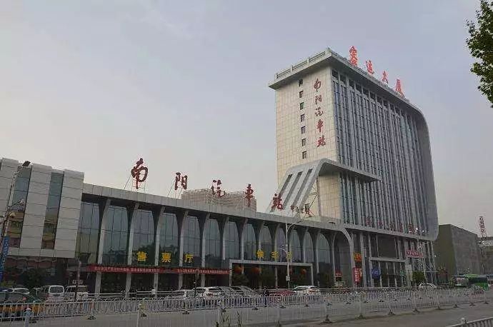 南阳春运新技能亮相:自动抢机票,网购汽车票,刷脸上高铁