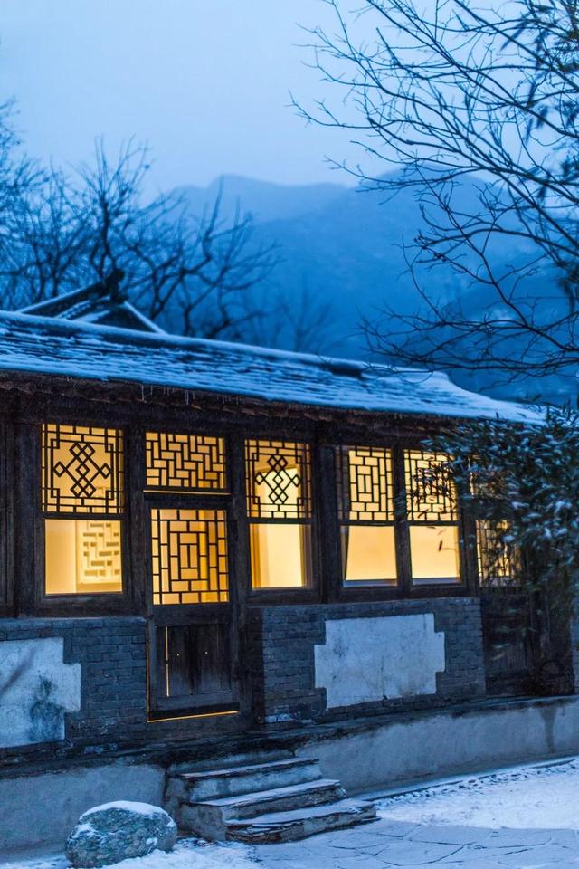 春节有房烟花炮竹篝火打跳舞狮表演这才是记忆里的新年