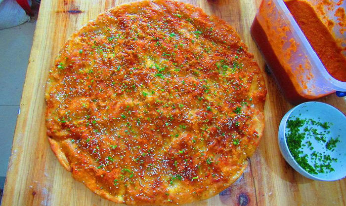 原创街头经典小吃土家酱香饼口水直流自己也可以轻松做