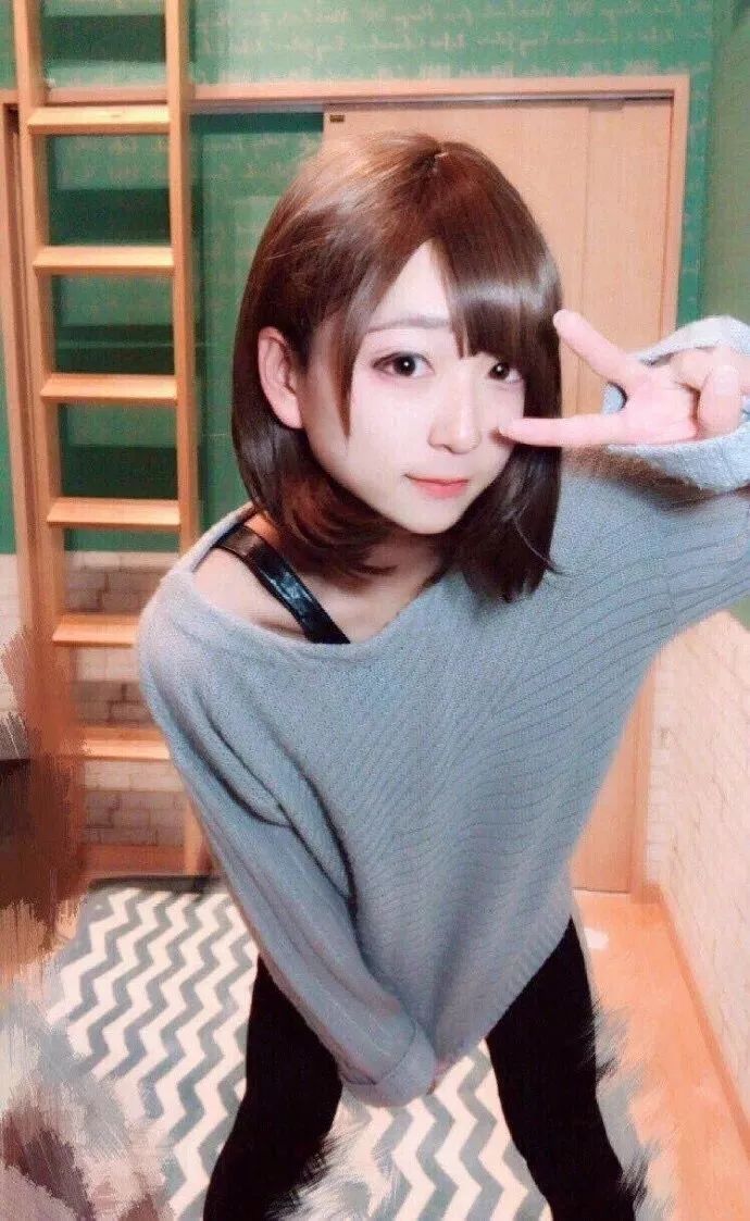 sneaky宣布退役当"女"主播?还记得那些美到震惊的女装大佬吗