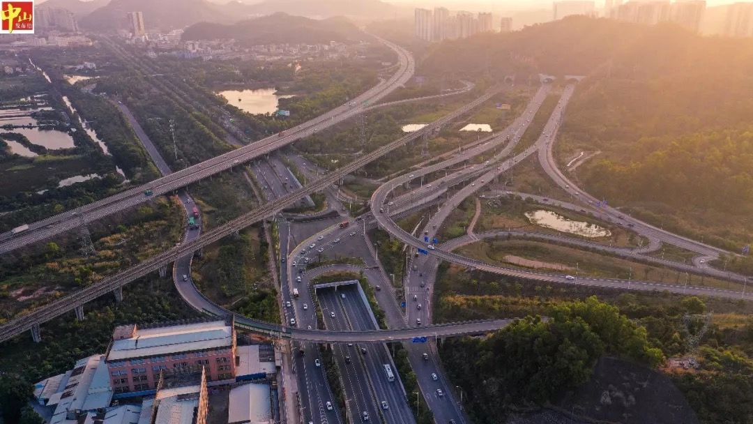 推动广州深圳佛山地铁延伸到中山泽华书记伟汉市长接受记者采访透露了