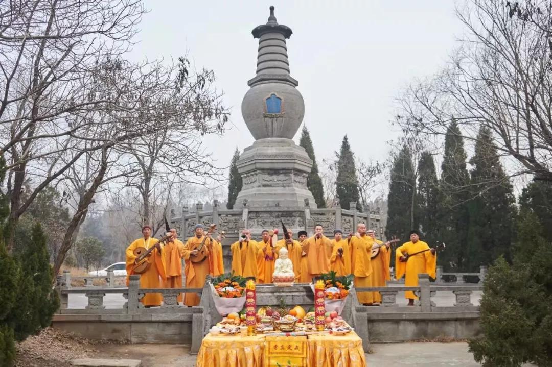 大相国寺隆重举行纪念净严老法师圆寂29周年法会