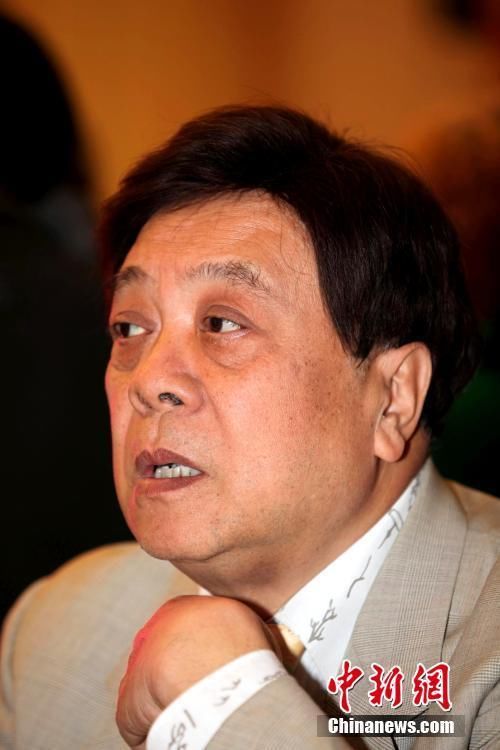 著名主持人赵忠祥因病去世 享年78岁_赵方