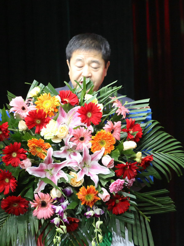 第二届寻找陕西最美基层医生颁奖典礼在西安举行_中国