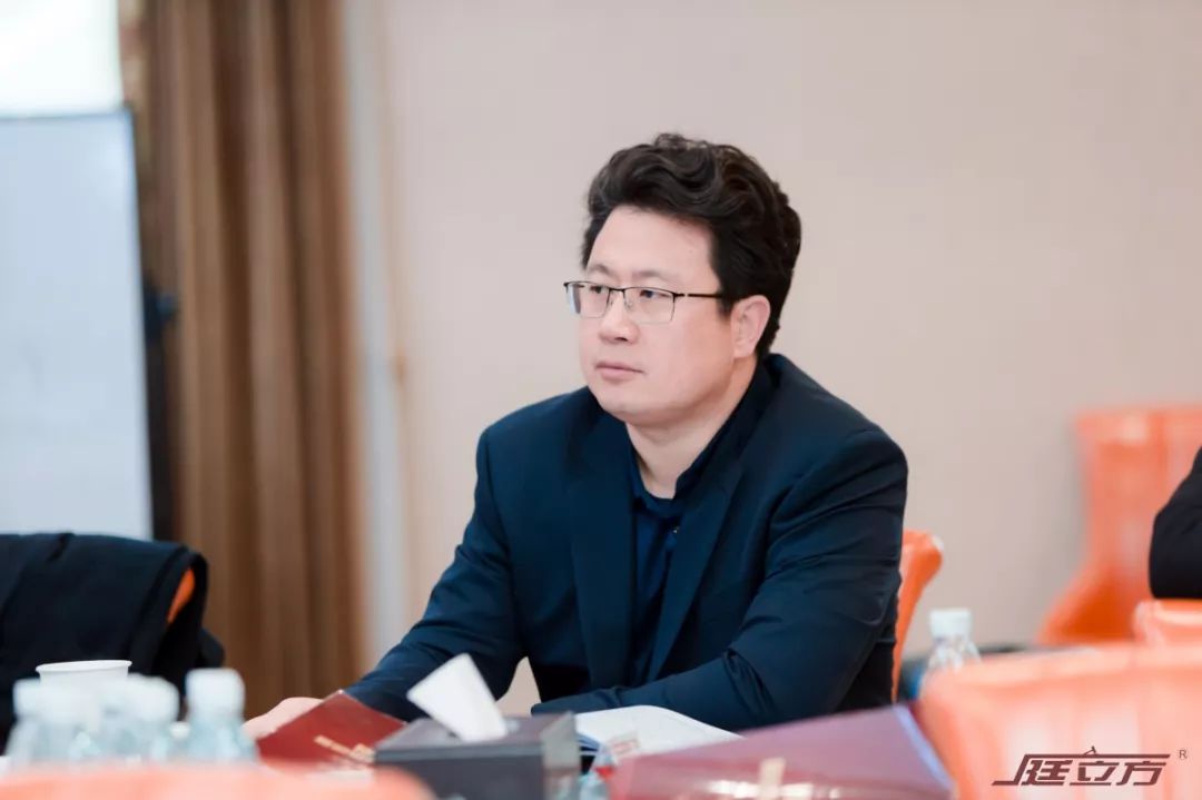 未来,孙超想专注于做刑事案件,因为对于他来说,这更能实现他的个人