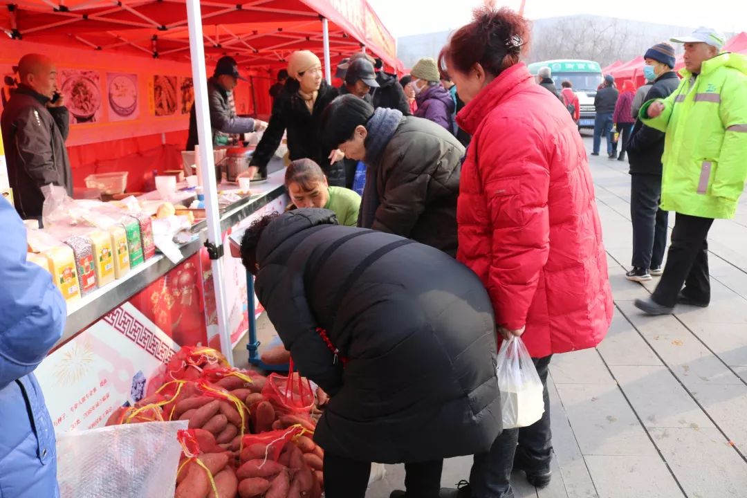 快来年货大集,定制专"鼠"于你的边河味道!_摊位