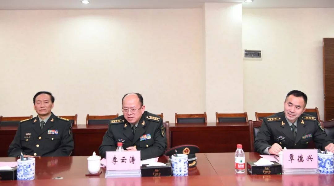 市委常委,河源军分区司令员李云涛对我县经济社会发展取得的成绩给予