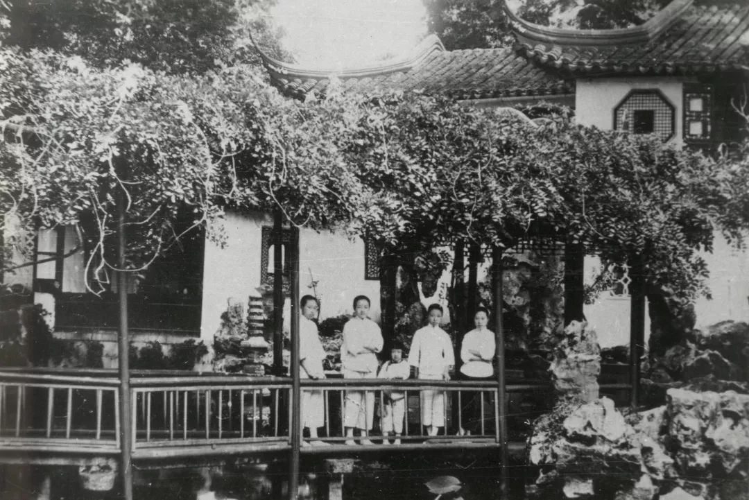 扬州的个园,何园,瘦西湖;无锡的寄畅园;苏州的拙政园,沧浪亭,留园