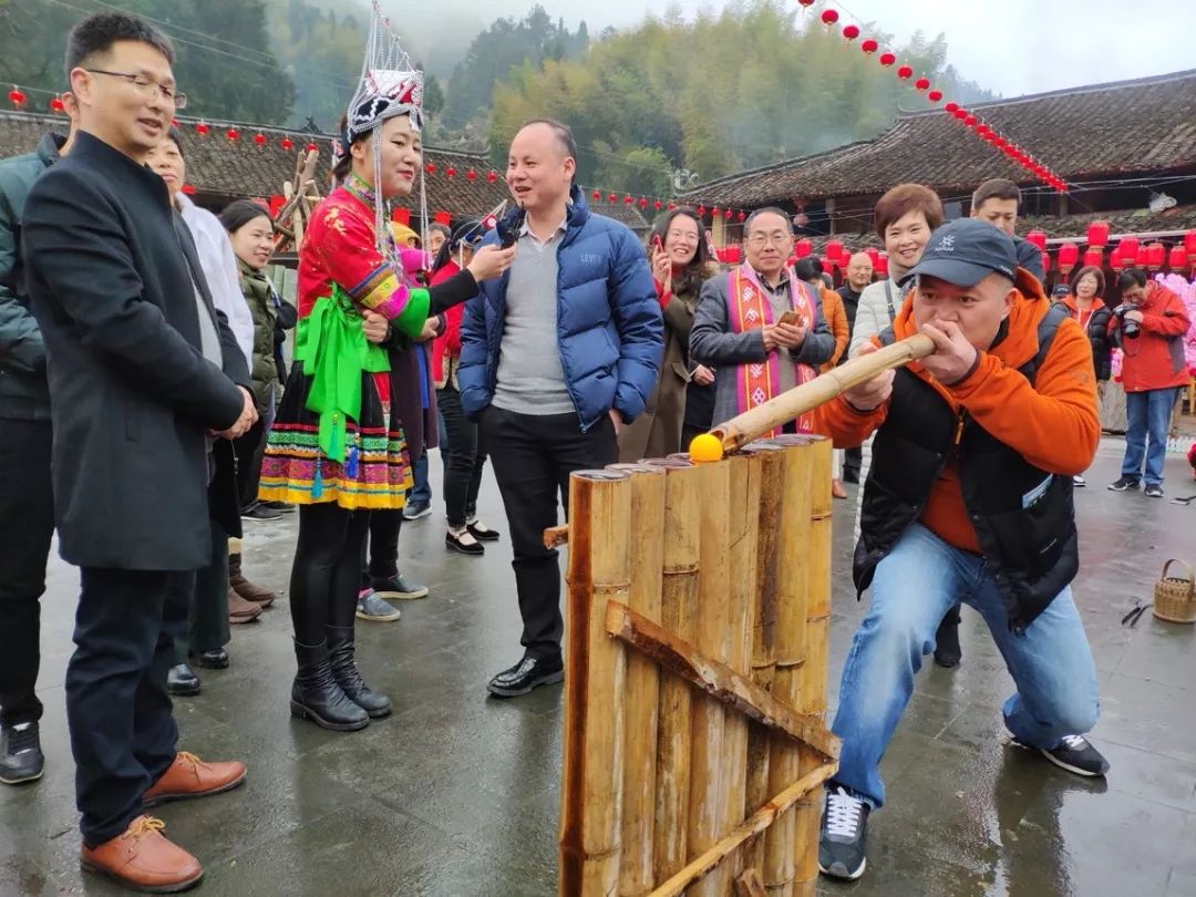 时间:全天地点:冷水湾中心广场内容:畲族特色"山哈三火"民俗互动到畲