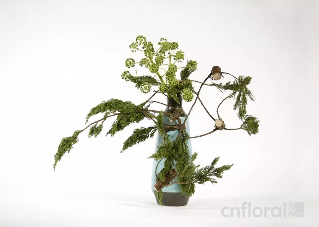 草月要狂 狂出极致不慌张 作品