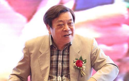 不止动物世界赵忠祥最让人敬佩的另一面那一年他刚满37岁