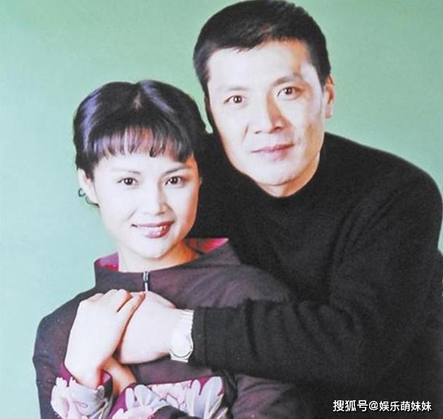 原创国家一级演员茹萍,33岁带7岁女儿嫁二婚老公,今53岁幸福不已