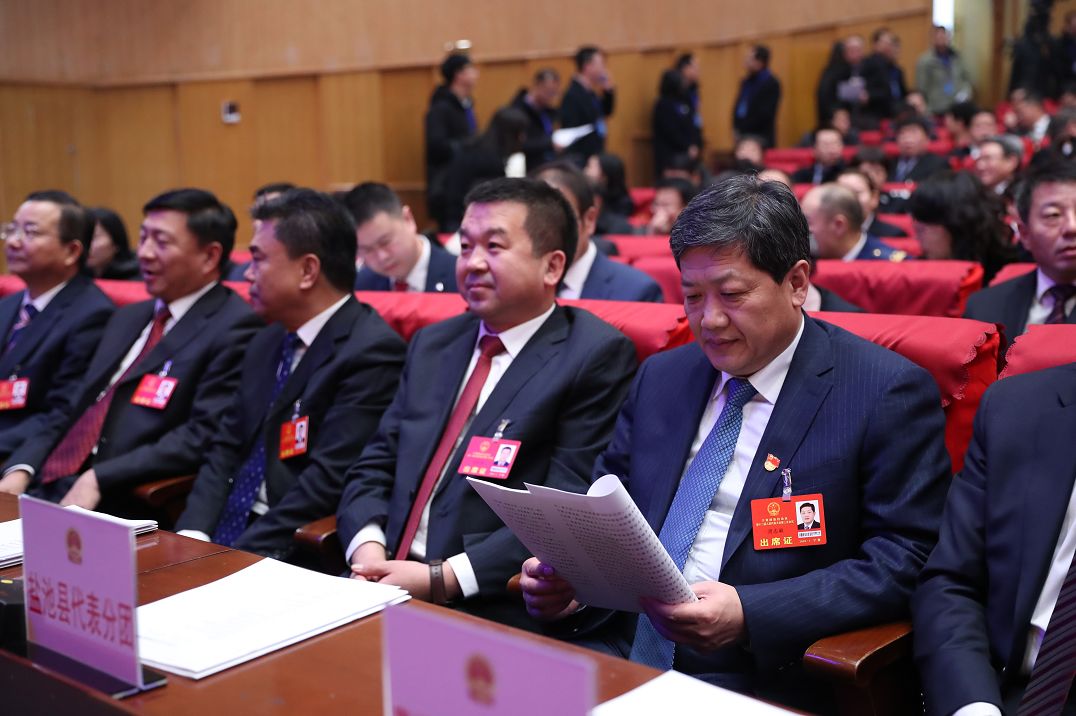 宁夏人大代表,吴忠市委常委,盐池县委书记滑志敏:促进经济高质量发展