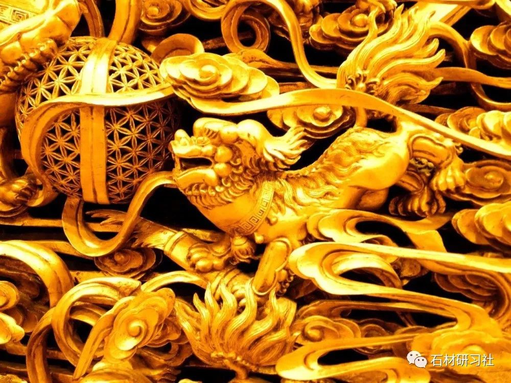 石雕狮子滚绣球的民间寓意