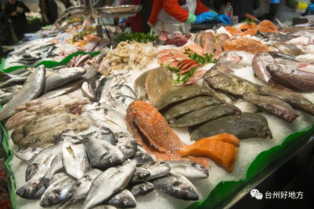温岭松门等水产批发市场近几天海鲜已逐渐成为年货的标配