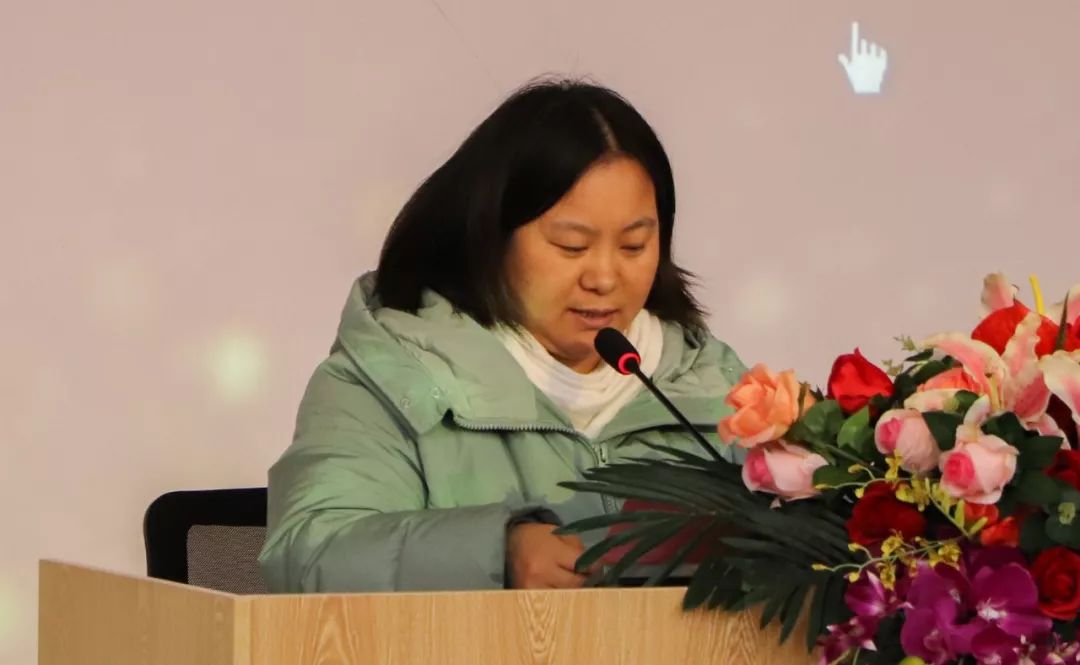 年级组长程金燕老师,韩春红老