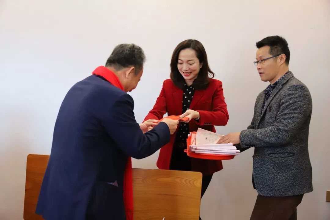 潮南区道德模范齐聚一堂02凝聚新时代榜样力量