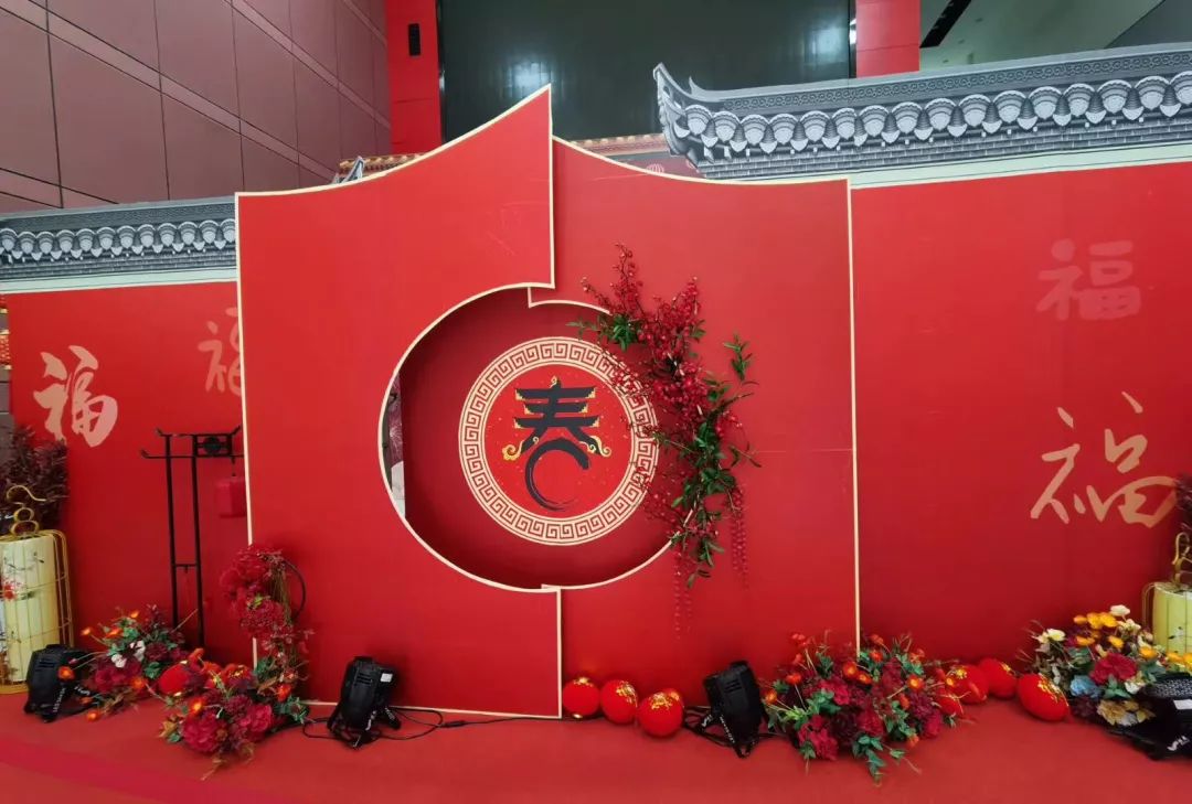 拍全家福听讲座看展览有趣有品的小年我们一起过