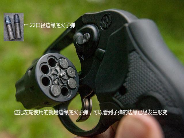 怪模怪样的袖珍手枪制作于1859年拥有四根枪管曾上过荧幕