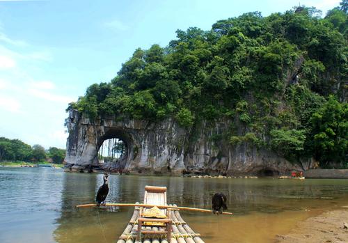遇山芗舍带你欣赏桂林城徽-桂林象鼻山景区游玩攻略_象山
