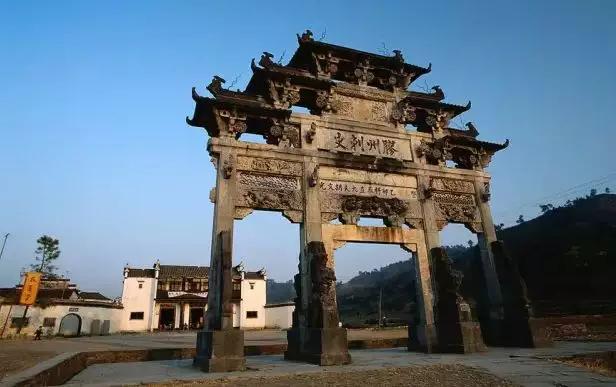 中国建筑文化关于徽州古牌坊的历史故事