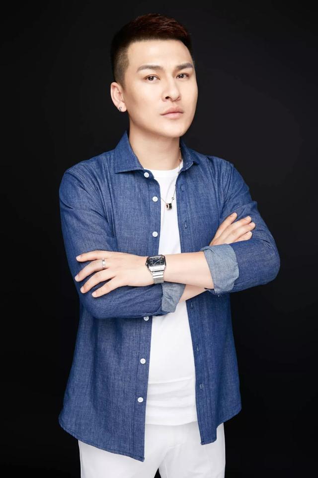 2019年5月,啤酒迎来了直播生涯的又一个重要转折点——加入了琴岛公会