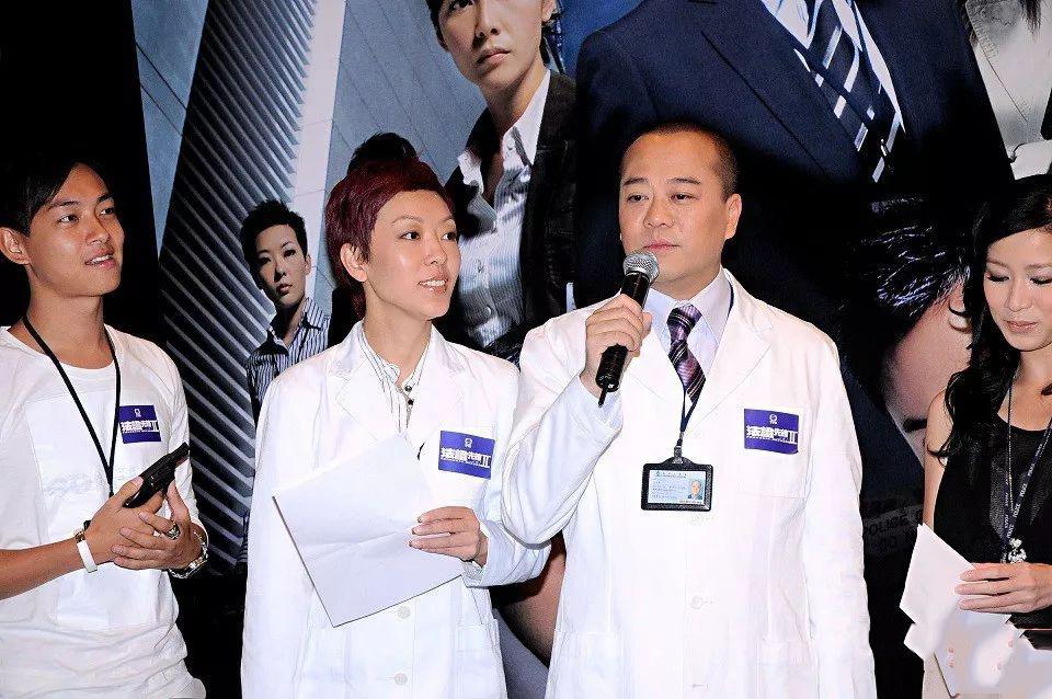 之后又于《法证先锋》里塑造了优雅知性的女法医莫淑媛