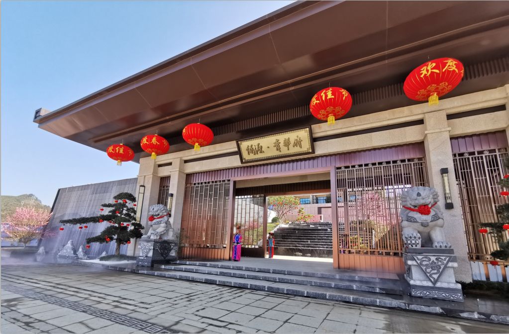 对联,挂饰,年画,灯笼,中国结等2新年食品各种名特优新食品,绿色食品