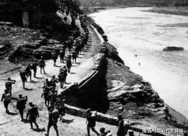 日军强渡黄河八路军团长击其半渡损失6人杀敌140人