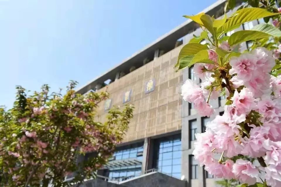 西安工业学院 来自搜狐网