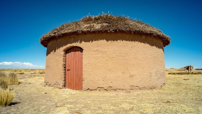 夯土两字也常作为动词使用,表现一种使用重物将泥土中空隙去除的动作