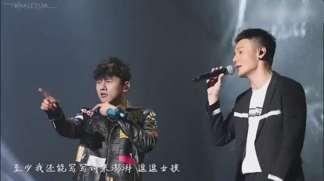张杰李荣浩合唱李白好听极了最后的蜜汁尬舞相当抢眼