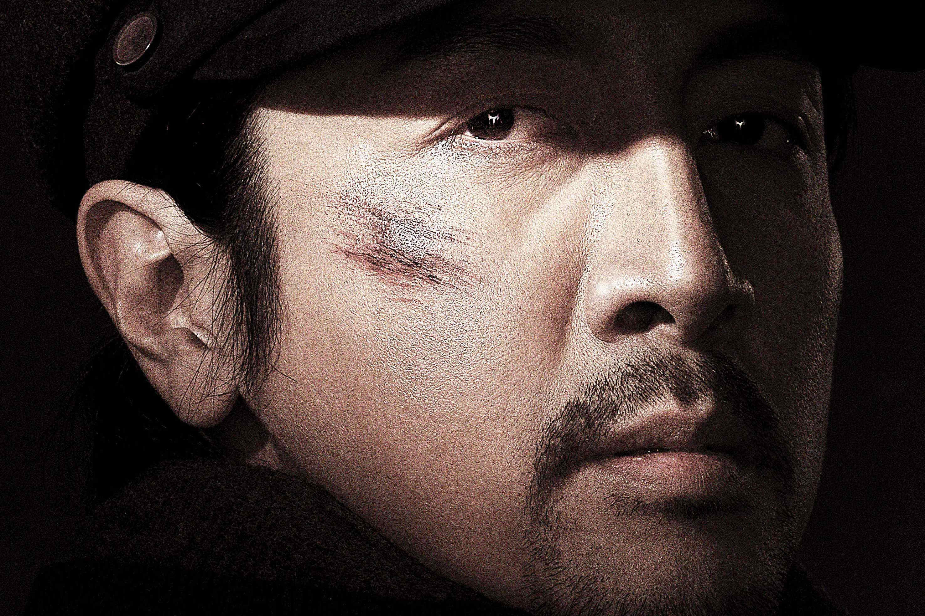 娱乐者边缘的个人展示页