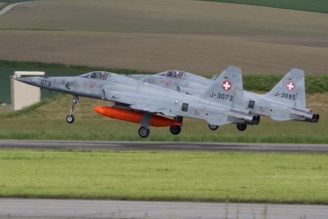 产量超两千,却与幻影齐名_战斗机