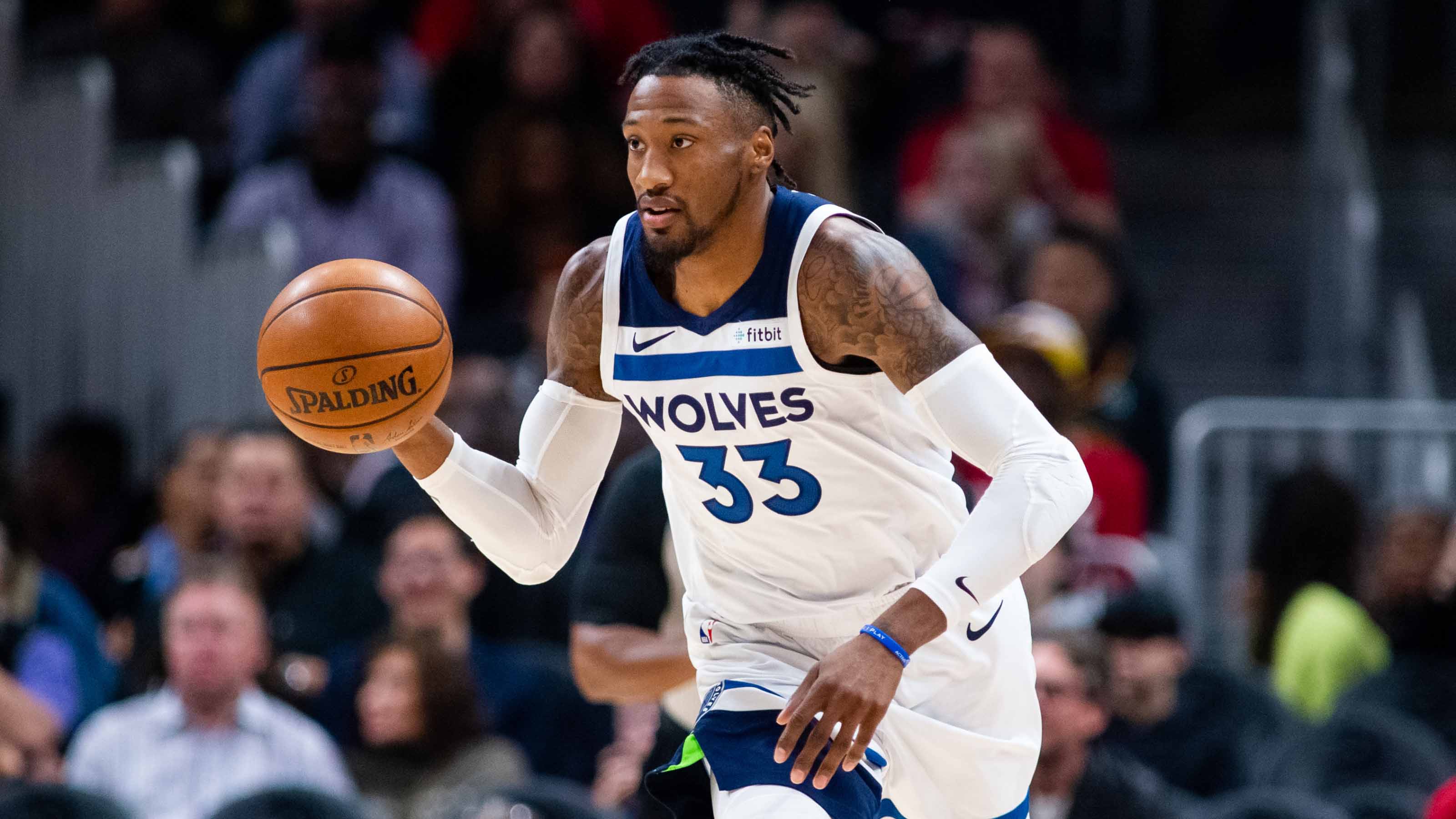 "前锋罗伯特-考文顿的交易市场在近几天时间不断升温,考文顿已经成为