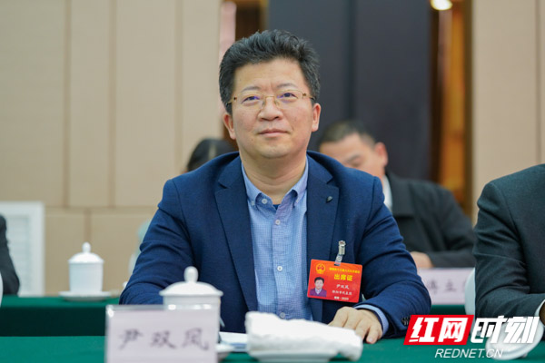 同题履职脱贫丨决战决胜年人大代表话脱贫