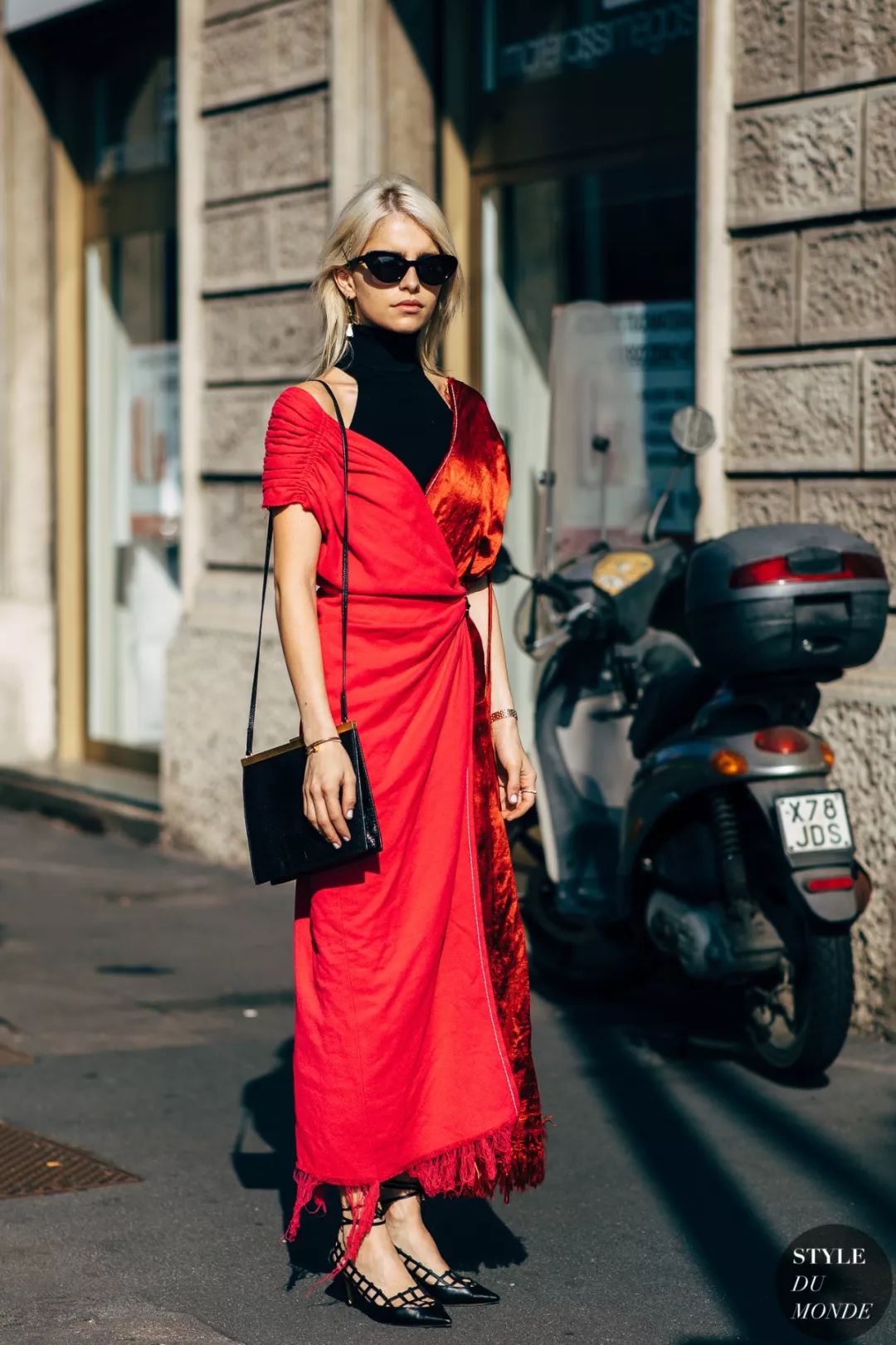 学会这些技巧,穿搭时髦高级又大气!_红色