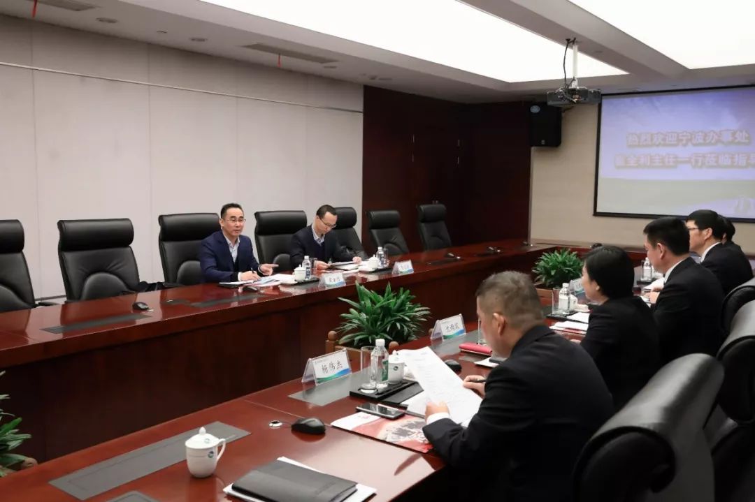 省农信联社宁波办事处主任崔全利到慈溪慰问员工并调研