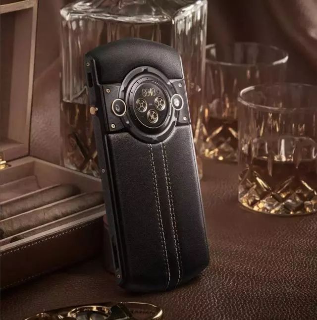 近期,8848钛金手机旗舰店在京东年货节期间推出了一系列促销活动.