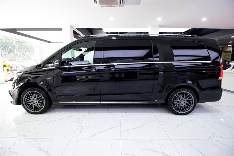 超乎想象的乘坐舒适奔驰v级保姆车科技十足集尊贵优雅于一车