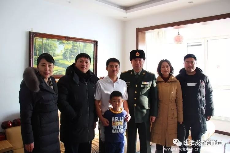 组织部长赵洪臣,市总工会办公室主任,一级调研员孙秀伟的陪同下,到我