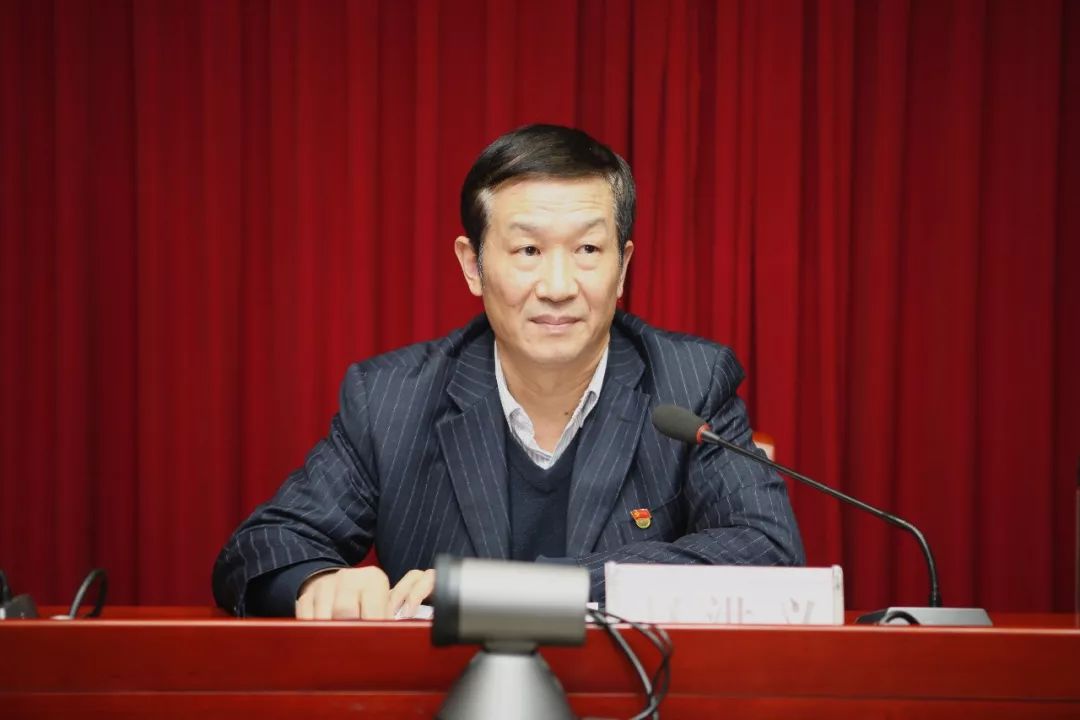 枣庄市总工会召开"不忘初心,牢记使命"主题教育总结大会_赵洪义